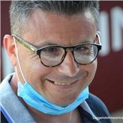 Offro lezioni private a bambini di scuola elementare e media adattando i alle loro esigenze.